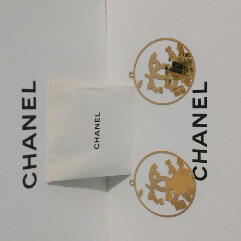 Chanel Gold Logo Cutout Ornaments.(2)  New!